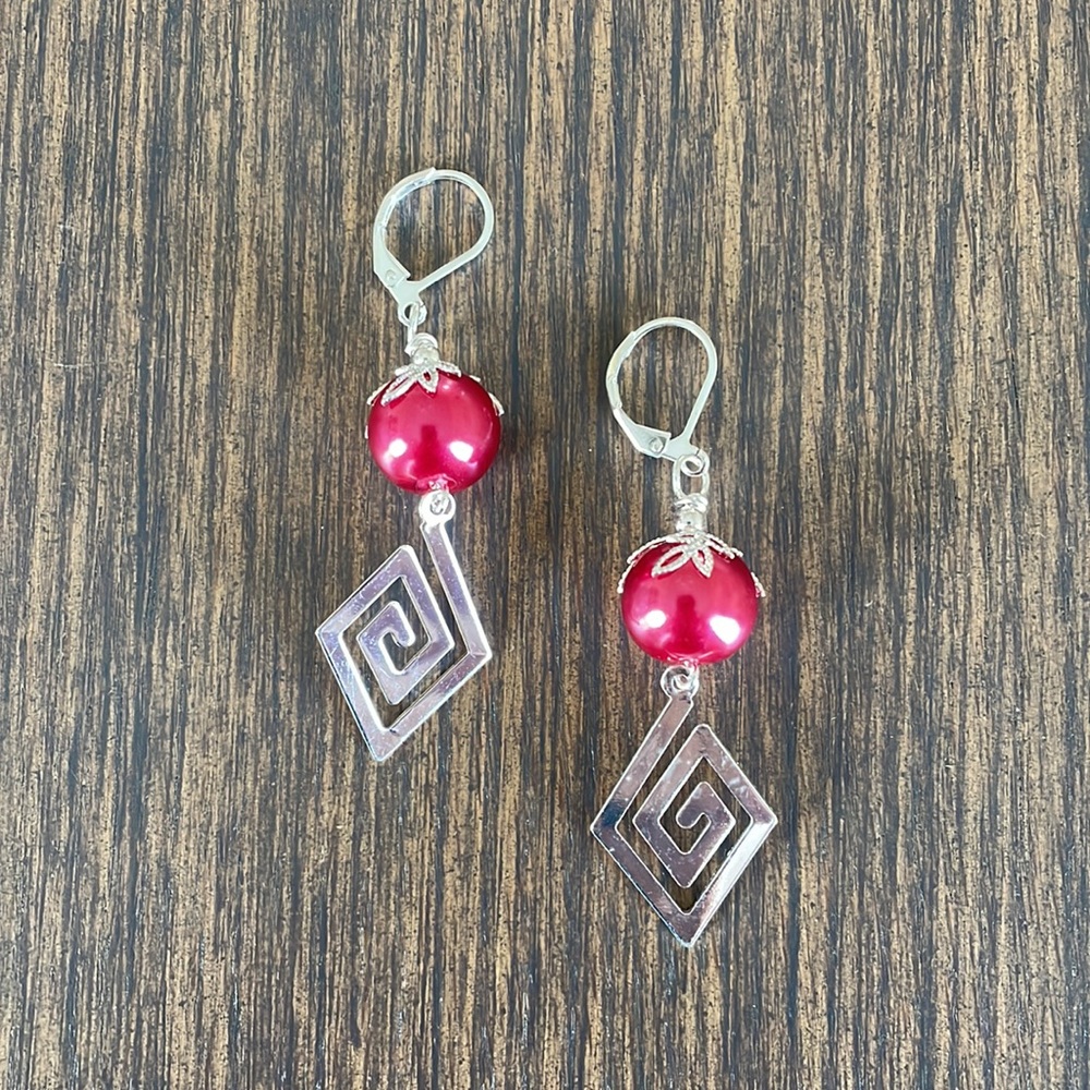 HAND CRAFTED EARRINGS Red Glass Pearls Silver Diamond Design Charms